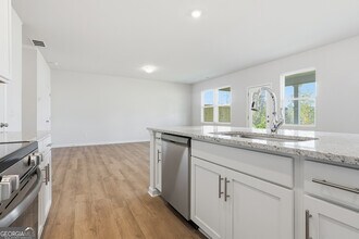 28 Umber Ln in Newnan, GA - Building Photo - Building Photo