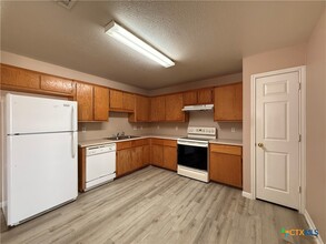 108 Castellon Ct in Killeen, TX - Foto de edificio - Building Photo