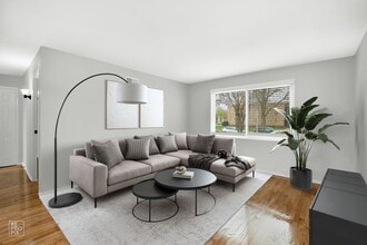 Oakwood Townhomes in Park Forest, IL - Building Photo - Building Photo