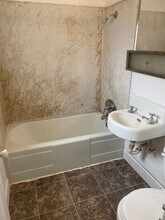 321 E Taylor St, Unit 321 E. Taylor Street #D in Reno, NV - Building Photo - Building Photo