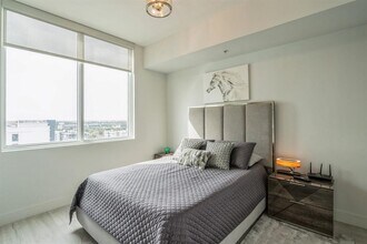 315 NE 3rd Ave, Unit 1602 in Fort Lauderdale, FL - Building Photo - Building Photo