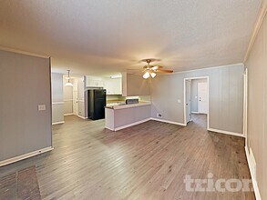 3213 Woodsen Cir, Unit WAITFV04 in West Columbia, SC - Building Photo - Building Photo