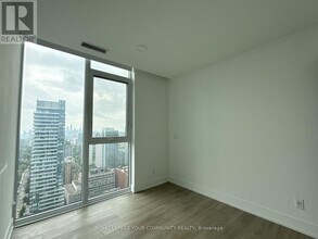 200-P200 Redpath Ave in Toronto, ON - Building Photo - Building Photo