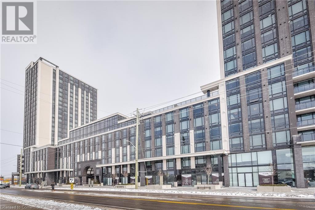 330 Phillip St in Waterloo, ON - Building Photo