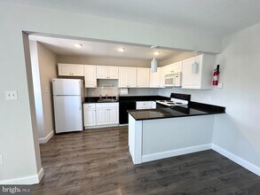 25 W 5th Ave in Collegeville, PA - Building Photo - Building Photo