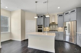 1209 Beaconsfield Lane in Arlington, TX - Building Photo - Building Photo