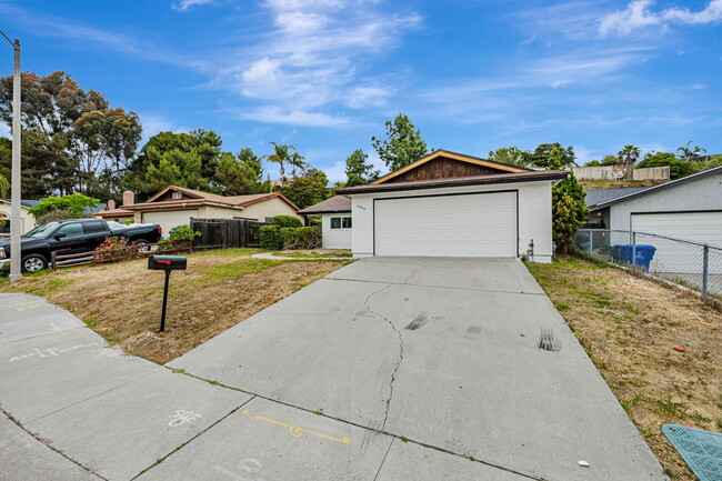 6046 Reo Pl in San Diego, CA - Building Photo - Building Photo