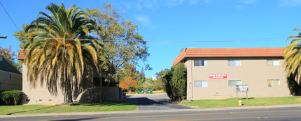 8719-8725 Fair Oaks Blvd in Carmichael, CA - Building Photo - Building Photo