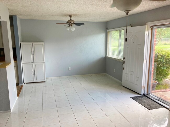 12009 Greenwood Forest Dr in Houston, TX - Building Photo - Building Photo