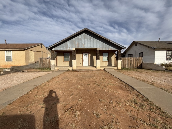 410 Neely Ave in Midland, TX - Building Photo