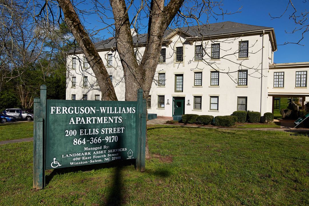 Ferguson Williams Apartments in Abbeville, SC - Building Photo