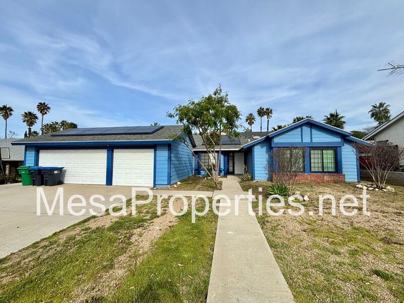 25084 Quebrada Ct in Moreno Valley, CA - Building Photo