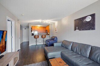 401 S 1st St in Minneapolis, MN - Building Photo - Building Photo