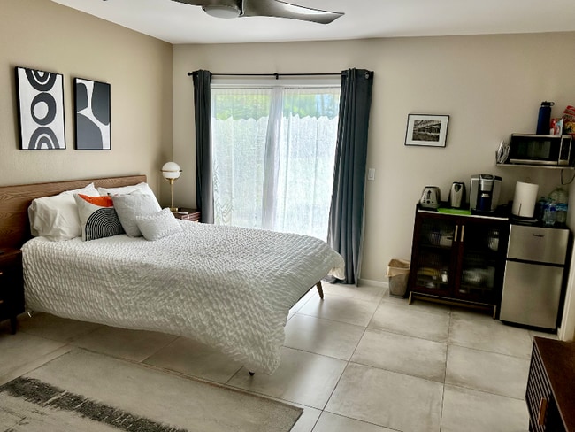 3155 Ramon Rd in Palm Springs, CA - Foto de edificio - Building Photo