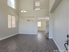 6050 Highland Gardens Dr in North Las Vegas, NV - Building Photo - Building Photo