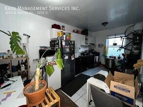 3055 W Argyle St in Chicago, IL - Building Photo - Building Photo