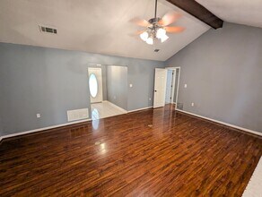 2205 Calle De Marbella in Navarre, FL - Building Photo - Building Photo