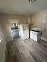 12706 Parkhill Ave in Cleveland, OH - Foto de edificio - Building Photo