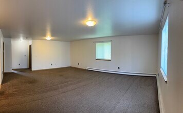 2979 Badger Rd, Unit D in North Pole, AK - Building Photo - Building Photo
