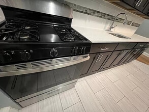 22 Redwood Ave in Paterson, NJ - Building Photo - Building Photo