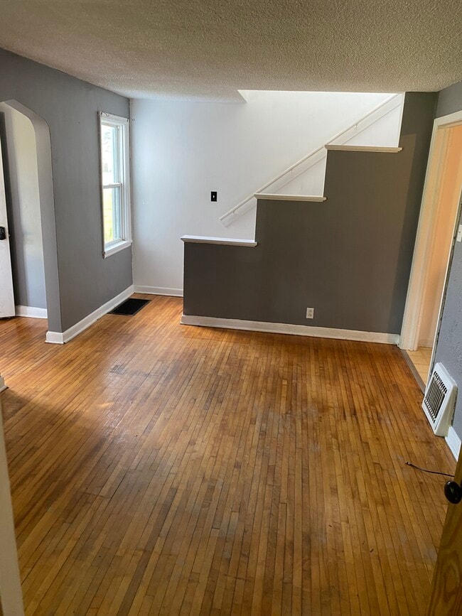 property at 229 Broadway St E