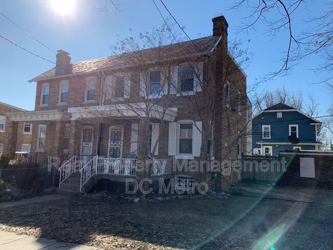property at 1005 Upshur St NE