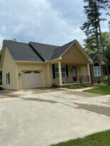 597 Mountain View Rd SE