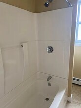 73 Buffinton St, Unit 2 in Fall River, MA - Building Photo - Building Photo