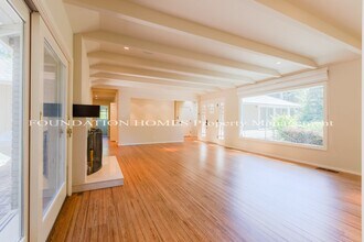 8 Heather Way in Mill Valley, CA - Foto de edificio - Building Photo
