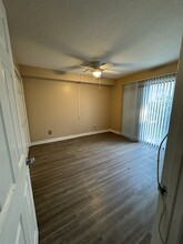 515 37th Ave N, Unit 103 in Myrtle Beach, SC - Building Photo - Building Photo