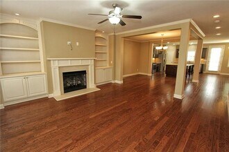 7605 Lowery Oak Dr in Roswell, GA - Building Photo - Building Photo