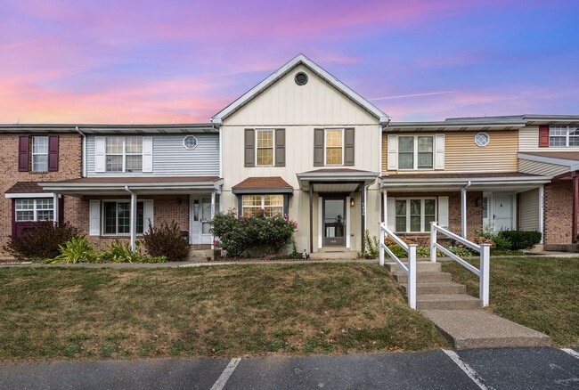 property at 5434 Autumn Dr