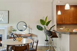 16141 Cleveland St in Redmond, WA - Building Photo - Building Photo