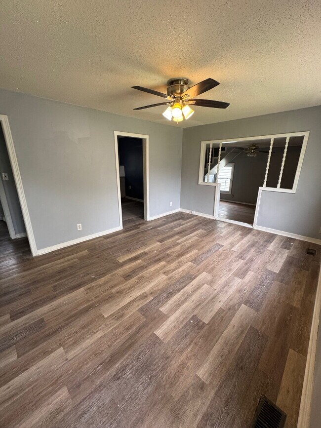 707 N Spruce St in Wichita, KS - Building Photo - Building Photo