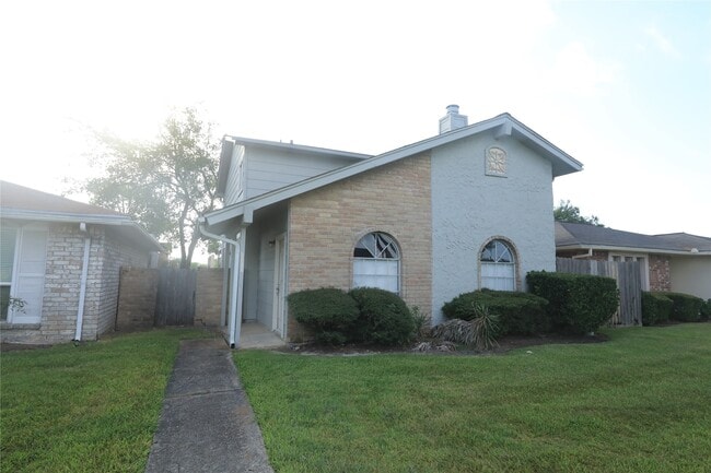 property at 6573 S Briar Bayou Dr