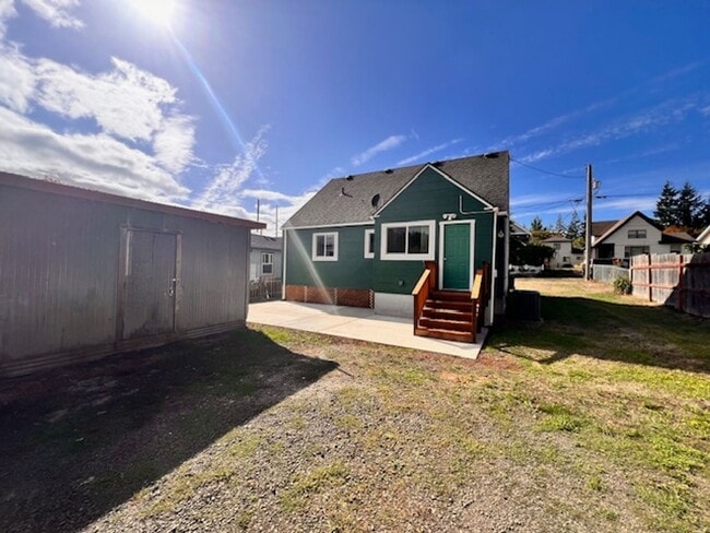 property at 742 N Dean St