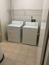 5460 E Michigan St, Unit 5 in Orlando, FL - Foto de edificio - Building Photo