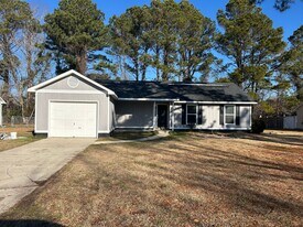 2413 Saddleridge Dr in Jacksonville, NC - Building Photo