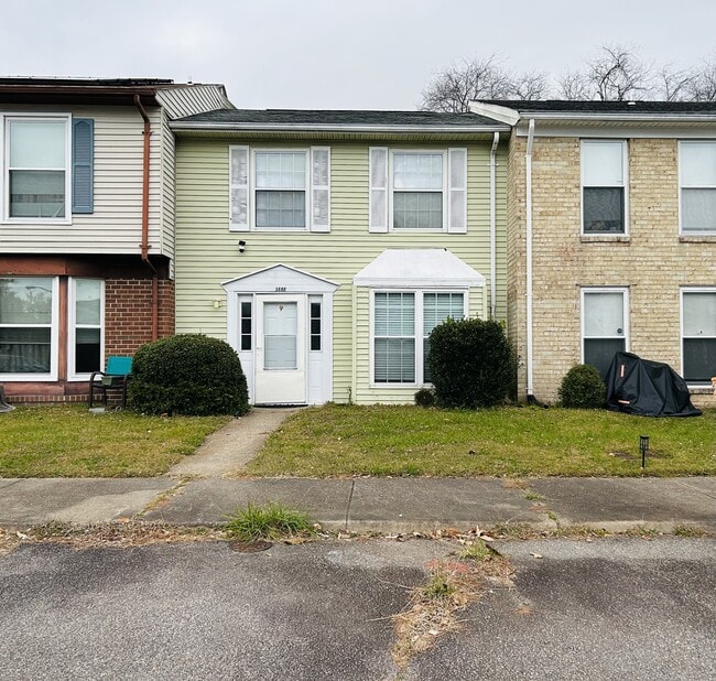 property at 3888 Chancery Ln