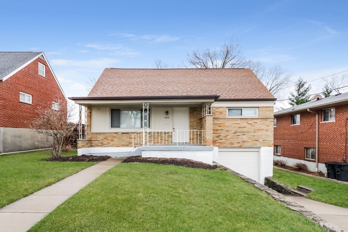 5633 Green Acres Ct in Cincinnati, OH - Foto de edificio
