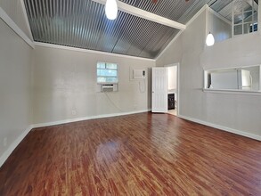 2015 McMillan Ave in Dallas, TX - Building Photo - Building Photo