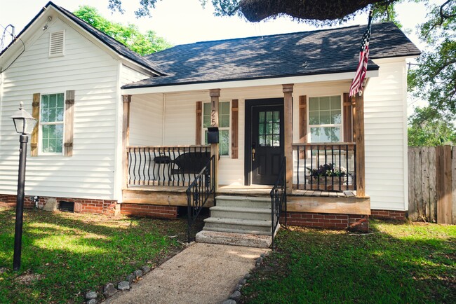 125 East St in Lake Charles, LA - Foto de edificio - Building Photo