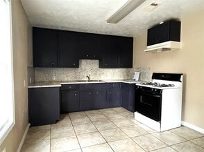 1400 Cactus St in Pasadena, TX - Building Photo - Building Photo