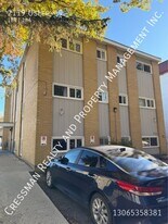2119 Osler St in Regina, SK - Building Photo
