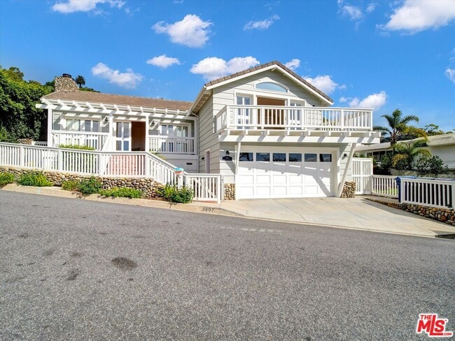 3897 Rambla Orienta in Malibu, CA - Building Photo - Building Photo
