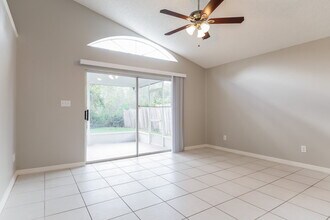 11872 Sindlesham Ct in Orlando, FL - Foto de edificio - Building Photo