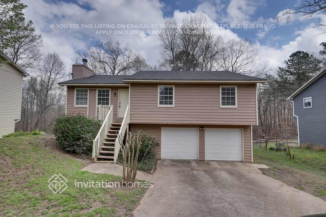 3696 Cherokee Overlook Dr in Canton, GA - Building Photo