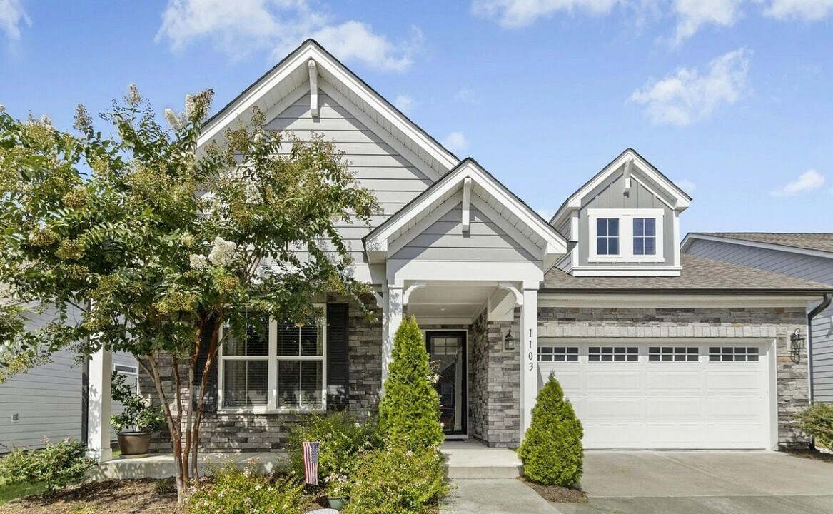 1103 Pondfield Wy in Durham, NC - Building Photo