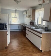 208 Long Pond Rd in Danville, NH - Building Photo - Building Photo