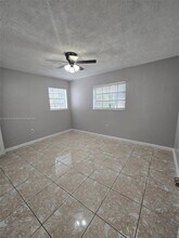 480 NE 136th St in North Miami, FL - Building Photo - Building Photo